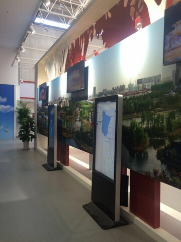 宿遷市建市20周年展覽館信息發(fā)布、觸摸設(shè)備均由米可提供1.jpg